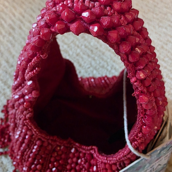 Handcrafted Red Beaded Bag - Picture 4 of 4